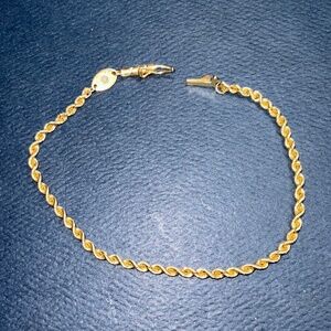 14K Gold Silk Rope Bracelet - Oro America 7 Inches 2 Grams  -approx. 2 m.m. Diam